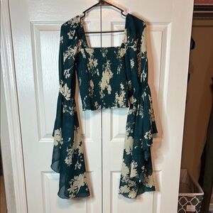 Live 4 Truth Green Floral Blouse